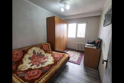 Apartament cu 3 camere decomandat în Letea - 3