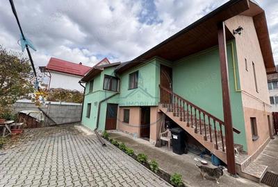 Casă cu Teren 943 Mp în Central