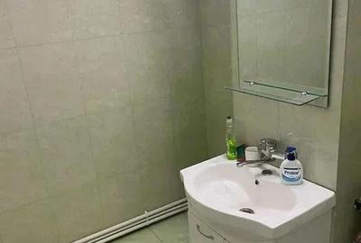 Spațiu comercial, de 61 mp, în Casa de Cultură - 1