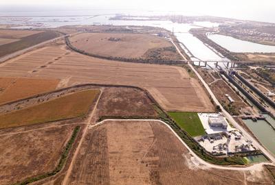 Teren intravilan cu acces rapid la autostrada A4 si la Portul Agigea. - 4