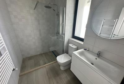 Casă individuală cu 4 camere cu Canalizare în Central - 12