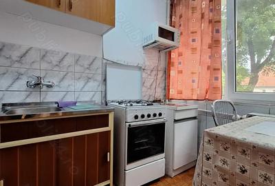 Garsoniera Iancului - Colegiul National Iulia Hasdeu Garsoniera Iancului - Colegiul National Iulia Hasdeu - 6