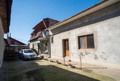 Casă cu 7 camere cu Teren 570 Mp în Rogerius - 12