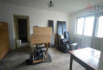 COMISION 0! Apartament 2 camere etaj 2 cu balcon Liceul Militar - 3