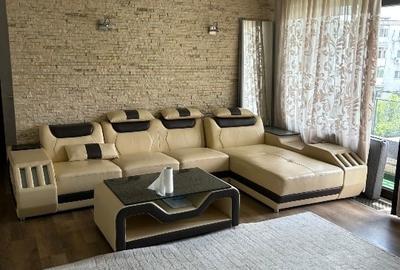 Apartament cu 3 camere decomandat, mobilat în 9 Mai - 9