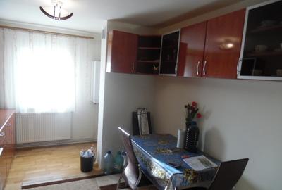 Inchirieez apartament 3 camere decomandat Deva, Liliacului, PARCARE - 17