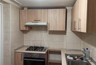 Casă individuală cu 4 camere cu Canalizare în Central - 3