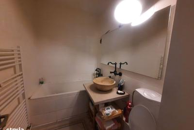 Apartament cu 3 camere semidecomandat în Central - 5