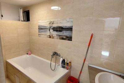 Casă cu 4 camere cu Teren 140 Mp în Central - 2