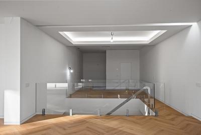 Apartament cu 5 camere decomandat în Herăstrău