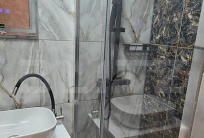 Apartament cu 2 camere, semidecomandat, 34 mp, zona Micro 3 Apartament cu 2 camere, semidecomandat, 34 mp, zona Micro 3 - 12