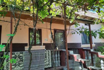 Casă cu 4 camere în Băbeni - 3