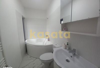 Casă cu 4 camere cu Canalizare în Central - 1