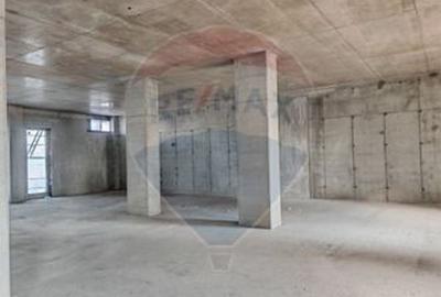 Spațiu comercial, de 116 mp, în Gară - 3