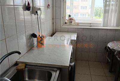 Apartament 2 camere semidecomandat  zona Micro 14 langa Parcul Crang - 8
