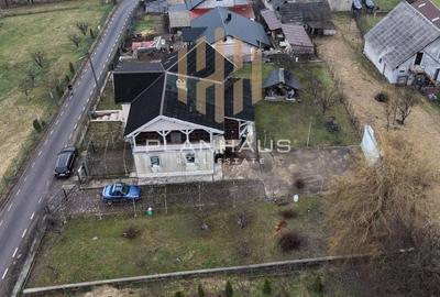 Casă cu 5 camere cu Garaj în Tăuții de Sus - 2