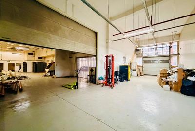 Bloc cu doua etaje de inchiriat, 2200 mp - 5 euro mp, Langa M Dimitrie Leonida - 26