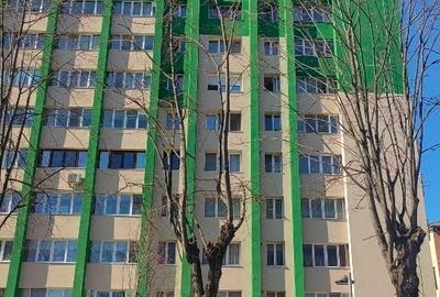 Apartament cu 3 camere decomandat în Micro II - 1