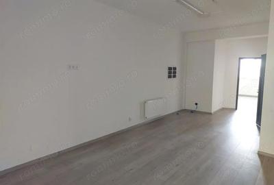 Spațiu comercial, de 67 mp, în Militari