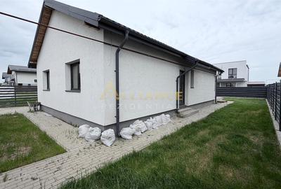 Casă individuală cu 3 camere cu Teren 375 Mp în Berceni - 1