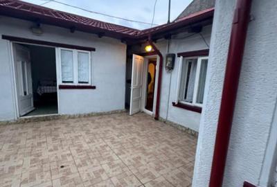 Casă cu 3 camere cu Canalizare în Tomis II - 5