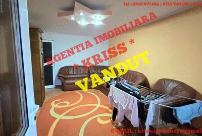 Apartament cu 4 camere decomandat în Găvana - 10