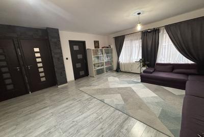 Casă individuală cu 6 camere cu Canalizare în Sisești - 7
