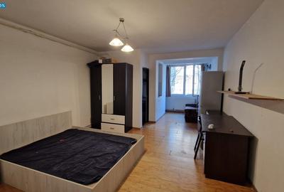 Garsonieră semidecomandată în Independenței - 1