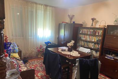 Casă cu 3 camere în Central