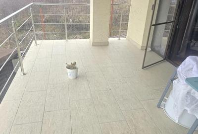 Casă în Zăvoi - 18