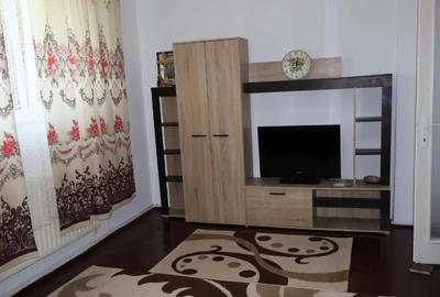 Garsonieră decomandată în Central - 2