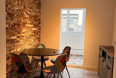 Apartament cu 2 camere decomandat în Ultracentral - 1