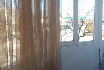 Garsonieră decomandată în Rovine