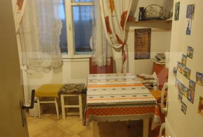 Apartament cu 3 camere decomandat în Nufărul - 1