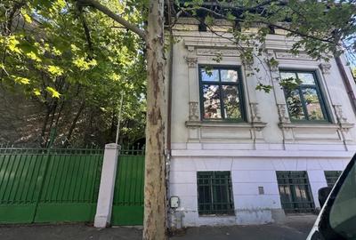 Casă individuală cu 12 camere cu Canalizare în Grădina Icoanei - 2
