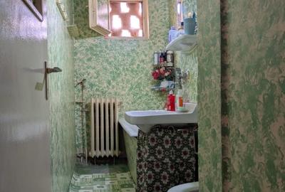 Proprietar vand apartament cu 3 camere semidecomandat - 8