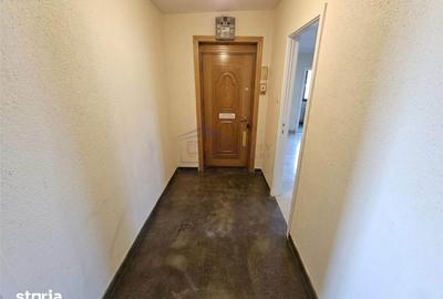 Apartament cu 3 camere semidecomandat în Central - 3