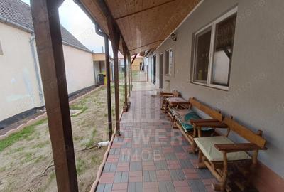 Casa de vanzare in satul Ro?ia cu vedere panoramica spre Mun?ii Fagaras - 9