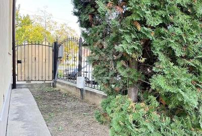 Apartament la casa de vanzare 88 mp si curte proprie in Iosia - 2