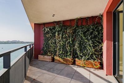 Apartament cu 3 camere decomandat în Faleza Nord