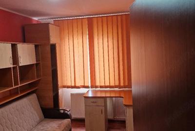 Apartament cu 3 camere decomandat în Ostroveni - 2