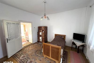 Casă cu 4 camere cu Teren 3122 Mp în Petrești - 12