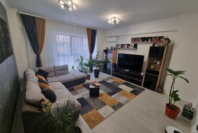 Apartament cu 3 camere decomandat, mobilat în Primo