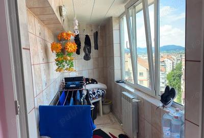 Apartament de vanzare 3 camere Piata Neam? zona 1 mai - 10