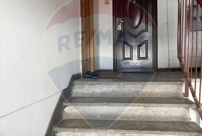 Crangasi - 3 camere, 2 bai, termopan + PVC, balcon inchis, bloc 1988 - 21