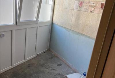 Apartament situat in zona FAR - 2