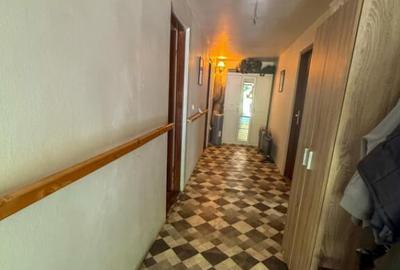 Casă cu 3 camere cu Teren 1027 Mp în Central