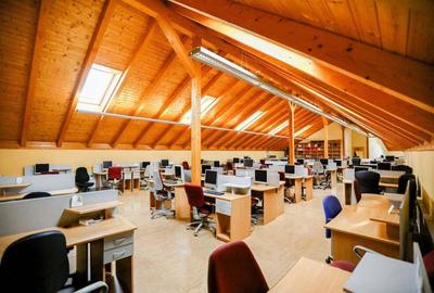 Spațiu comercial, de 887.78 mp, în Central - 3