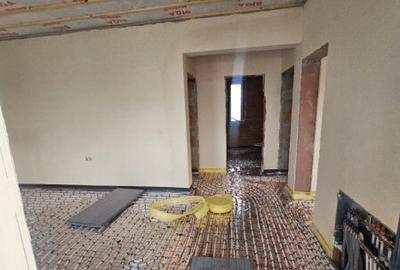 Casă cu 3 camere cu Teren 450 Mp în Chicerea - 11