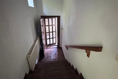 Vila in Piata Victoriei - 4